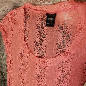 Vanity Tops - 💮Vanity Pink Lace T💮 Vanity Tops - 💮Vanity Pink Lace T💮